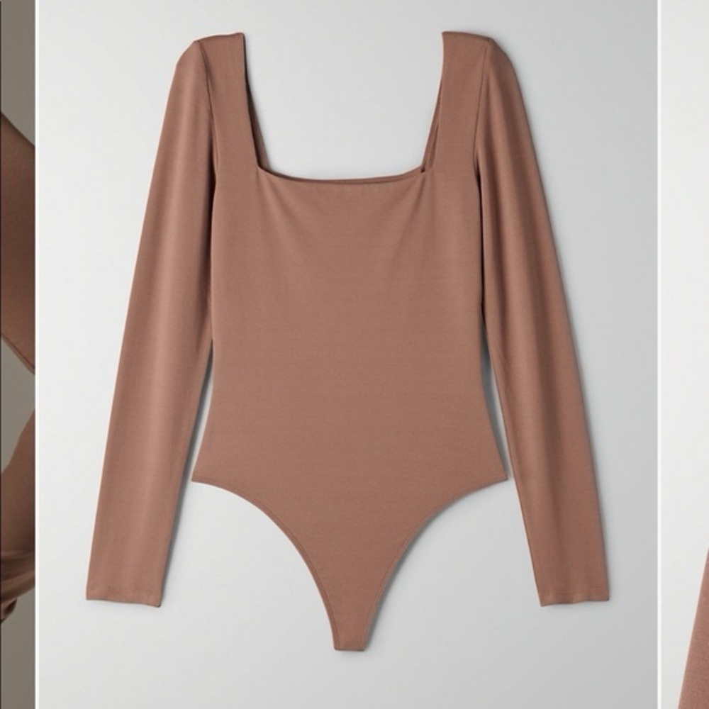 NWOT Babaton Size XL Contour Squareneck Longsleeve Bodysuit